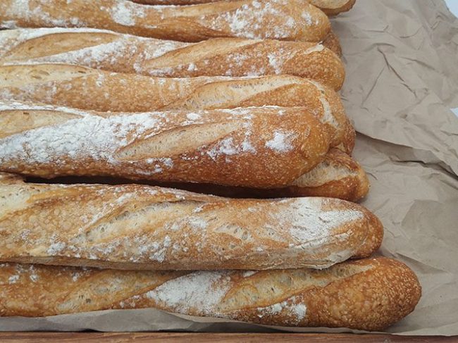 Γαλλική μπαγκέτα, πώς ένα ταπεινό ψωμί έγινε σύμβολο κουλτούρας