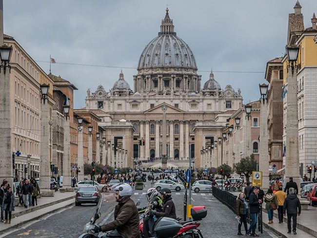 Μεγάλος αριθμός τουριστών στην Ιταλία, μέτρα κατά του μαζικού τουρισμού