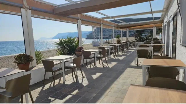 Asador La Chumbera, το ισπανικό εστιατόριο όπου η φωτιά συναντά τη θάλασσα