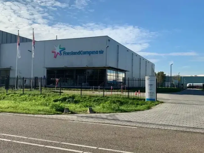 FrieslandCampina αποκτά τον έλεγχο της Ultrajaya Milk στην Ινδονησία