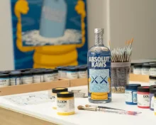 Absolut Vodka και KAWS σε μια συλλεκτική φιάλη περιορισμένης έκδοσης