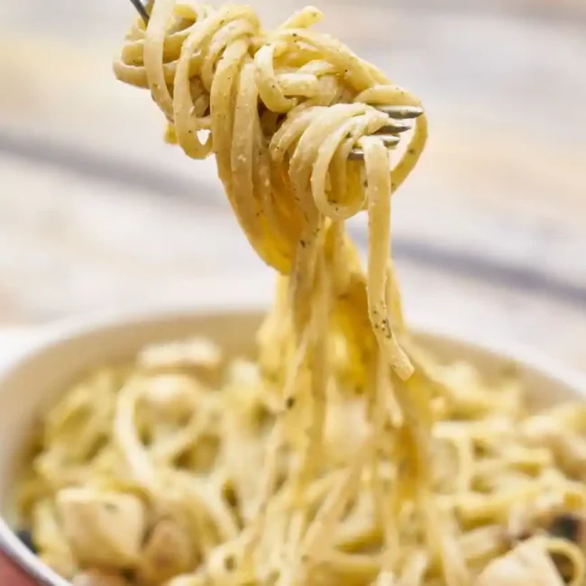 Σπιτική σάλτσα Alfredo