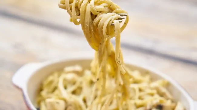 Σπιτική σάλτσα Alfredo