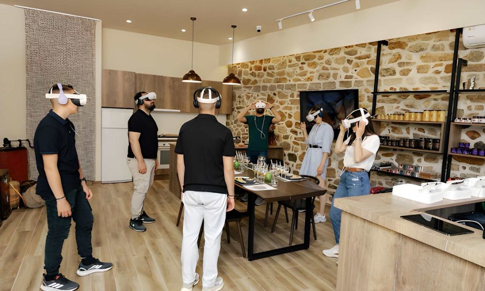 Από την κυψέλη στο βάζο μέσω Virtual Reality στη Χαλκιδική