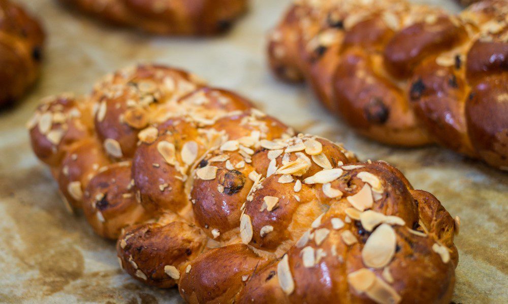 Πασχαλινό τσουρέκι