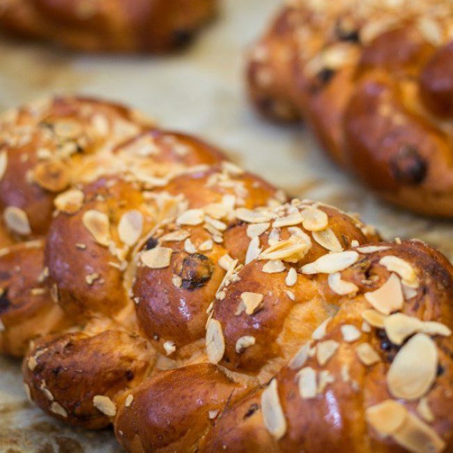 Πασχαλινό τσουρέκι