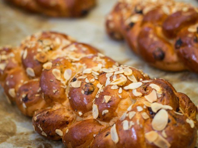 Πασχαλινό τσουρέκι