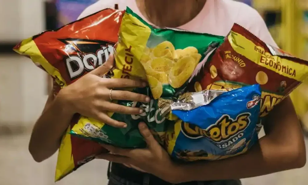 Η PepsiCo στις ΗΠΑ θα λανσάρει εκδόσεις Cheetos και Doritos χωρίς τεχνητά χρώματα και αρώματα
