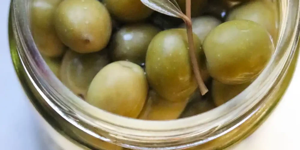 Πώς να φτιάξετε μόνοι σας πράσινες ελιές ξιδάτες