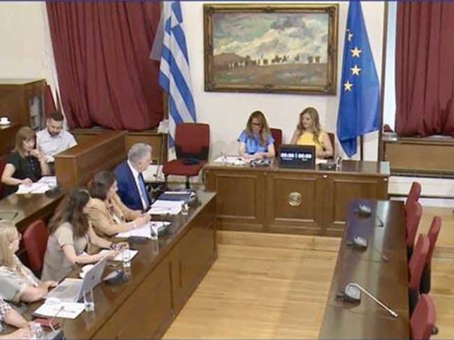 Προστασία του θαλάσσιου περιβάλλοντος και στήριξη των επαγγελματιών αλιέων