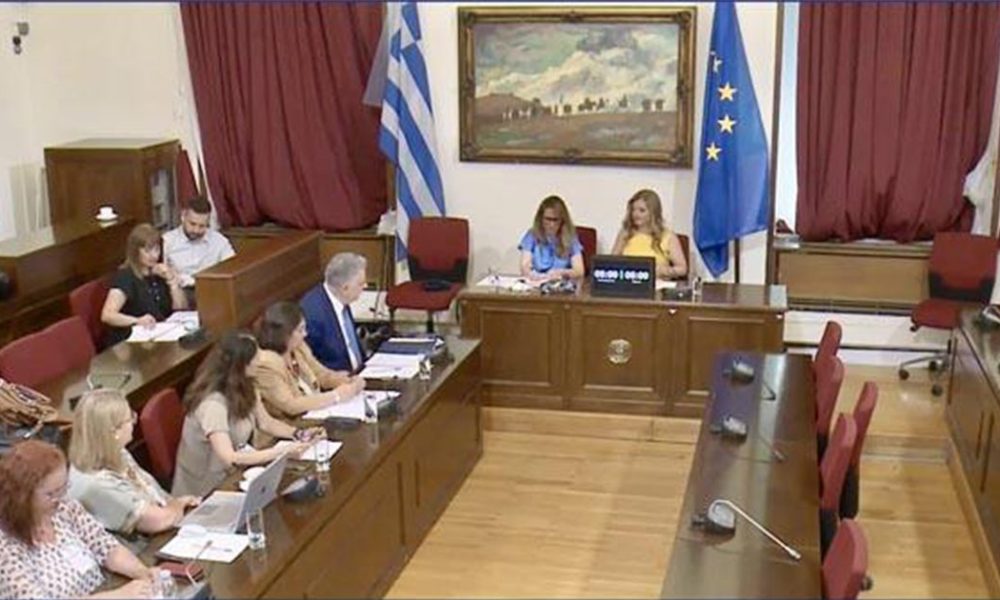Προστασία του θαλάσσιου περιβάλλοντος και στήριξη των επαγγελματιών αλιέων