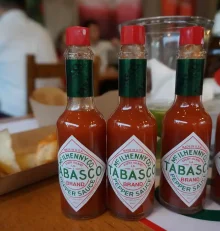 Tabasco: η ιστορία της πιο διάσημης καυτερής σάλτσας στον κόσμο