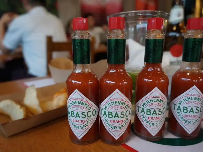 Tabasco: η ιστορία της πιο διάσημης καυτερής σάλτσας στον κόσμο