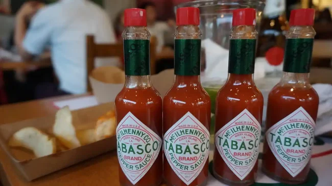Tabasco: η ιστορία της πιο διάσημης καυτερής σάλτσας στον κόσμο