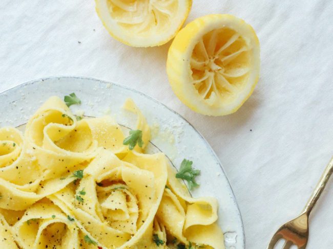 Ταλιατέλες με σάλτσα λεμονιού