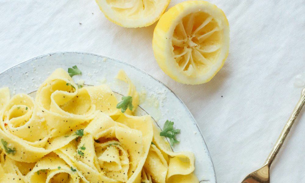 Ταλιατέλες με σάλτσα λεμονιού