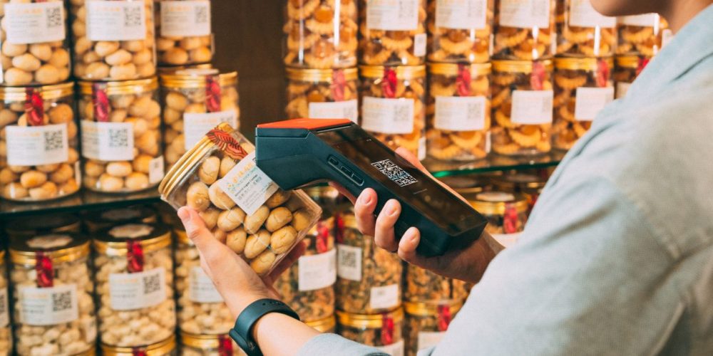 Το τέλος των barcodes; Πώς τα QR codes αλλάζουν τη βιομηχανία τροφίμων