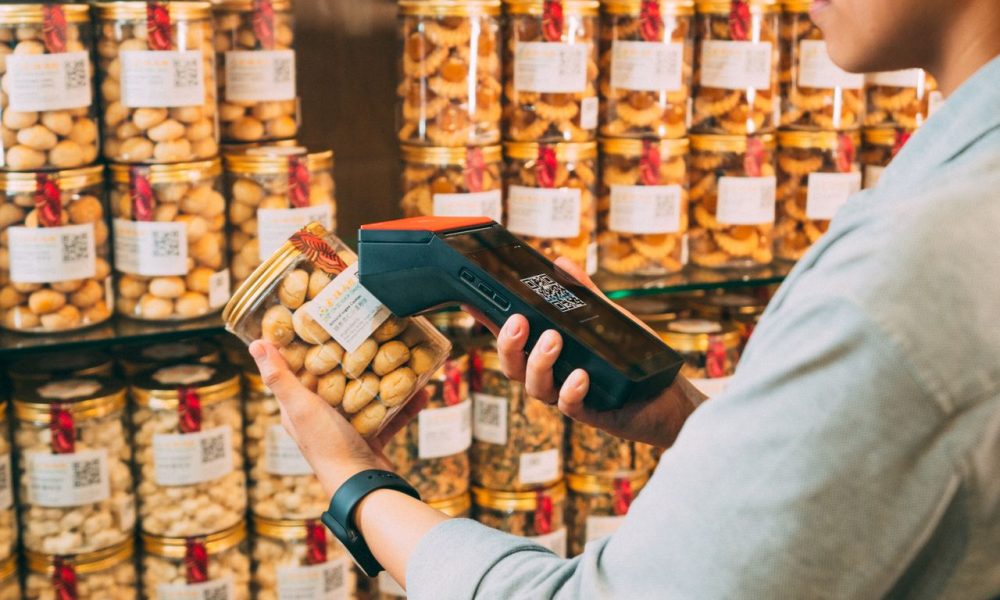 Το τέλος των barcodes; Πώς τα QR codes αλλάζουν τη βιομηχανία τροφίμων
