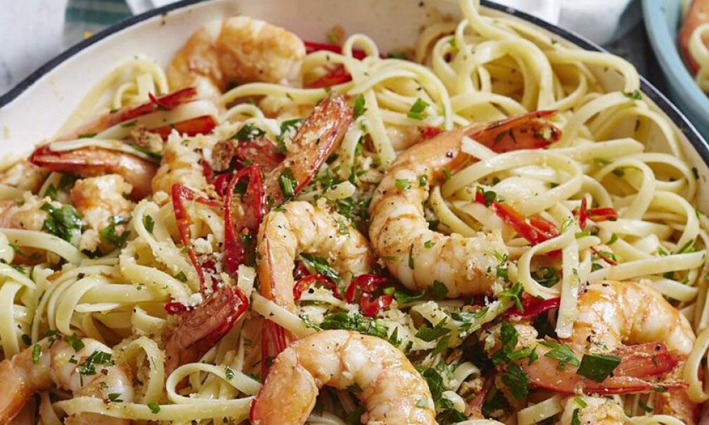 Ζυμαρικά aglio e olio με γαρίδες