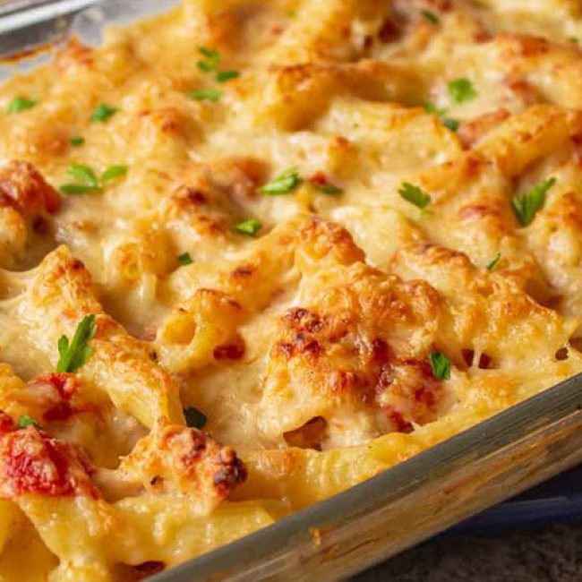 Πένες στο φούρνο με κοτόπουλο