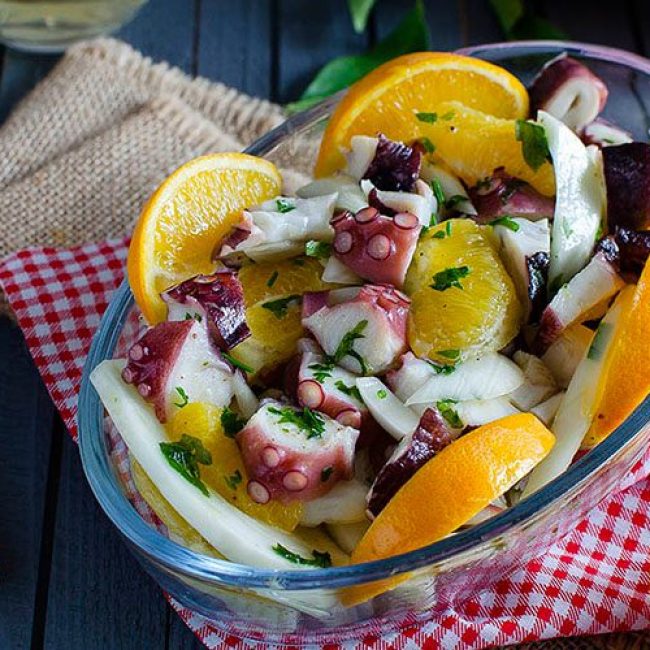 Σαλάτα χταπόδι με μάραθο και πορτοκάλι