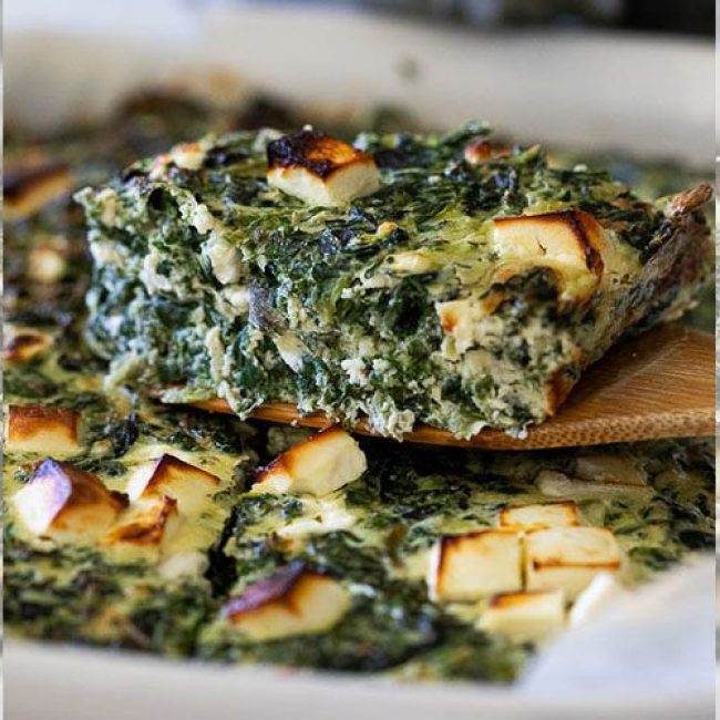 Σπανάκι με διάφορα τυριά στο φούρνο