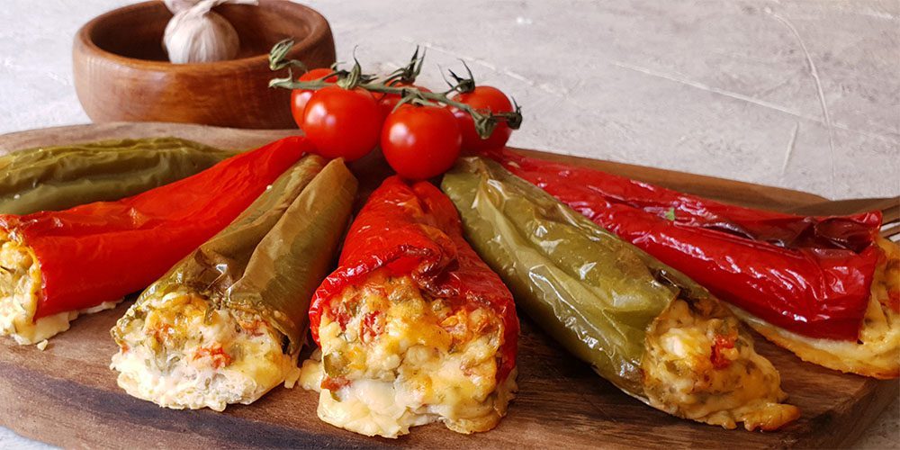 Τηγανητές πιπεριές με γέμιση