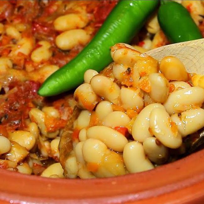 Φασόλια φούρνου σε πήλινο (Φασουλοταβάς)