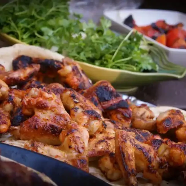 Φτερούγες κοτόπουλου στη σχάρα (Persian Style)