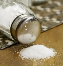 Σας ξέφυγε το αλάτι, μην ανησυχείτε: 5 τρόποι για να διορθώσετε την αλμύρα