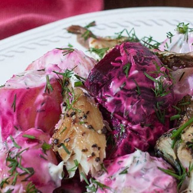 Σαλάτα με σκουμπρί και μυρωδικά