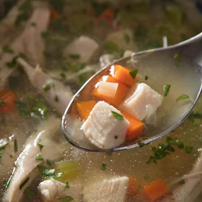 Σπιτική κοτόσουπα